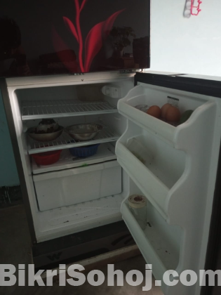 ওয়ালটন ইনভার্টার ফ্রিজ একদম নিউ কন্ডিশন Inverter Freez